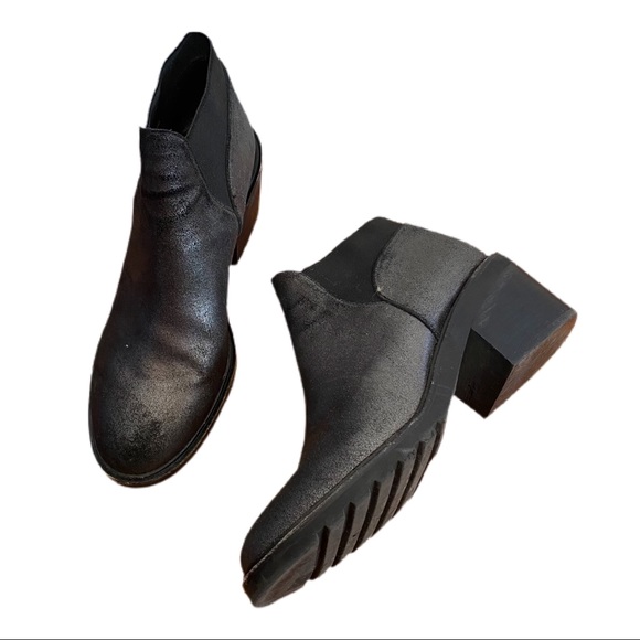 Eileen Fisher Shoes - Eileen Fisher Dome Metallic Pull On Ankle Bootie